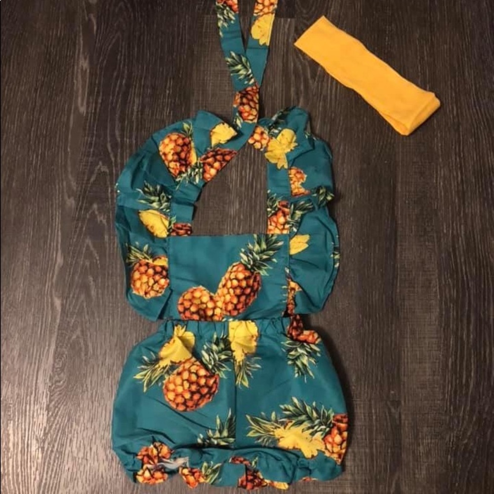 Baby girl outfit 3-6 months